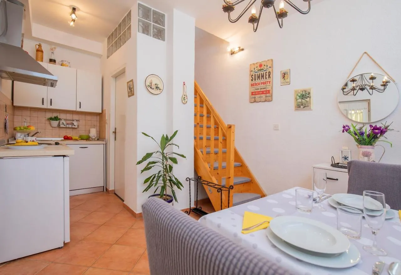 Aldo Sea View Apartment Pula
