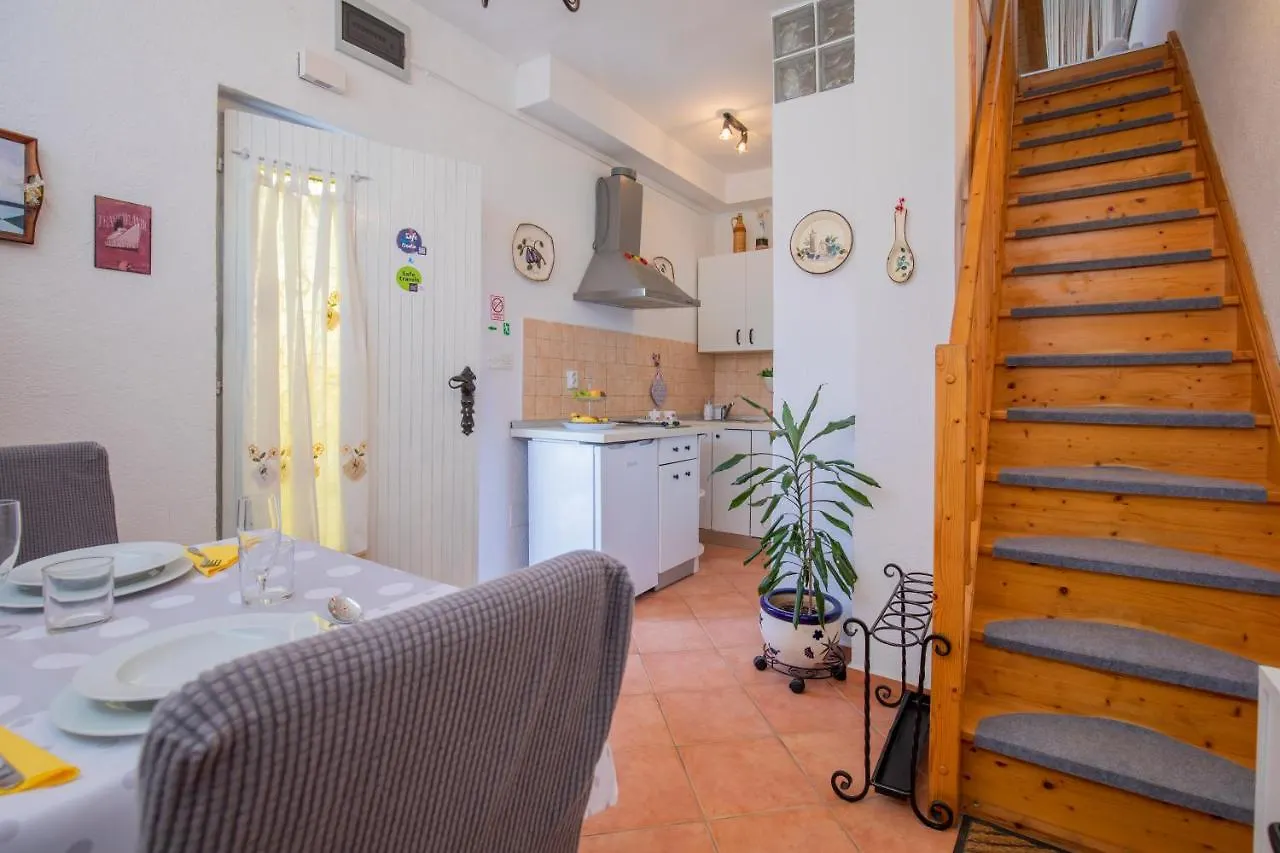 Aldo Sea View Apartment Pula