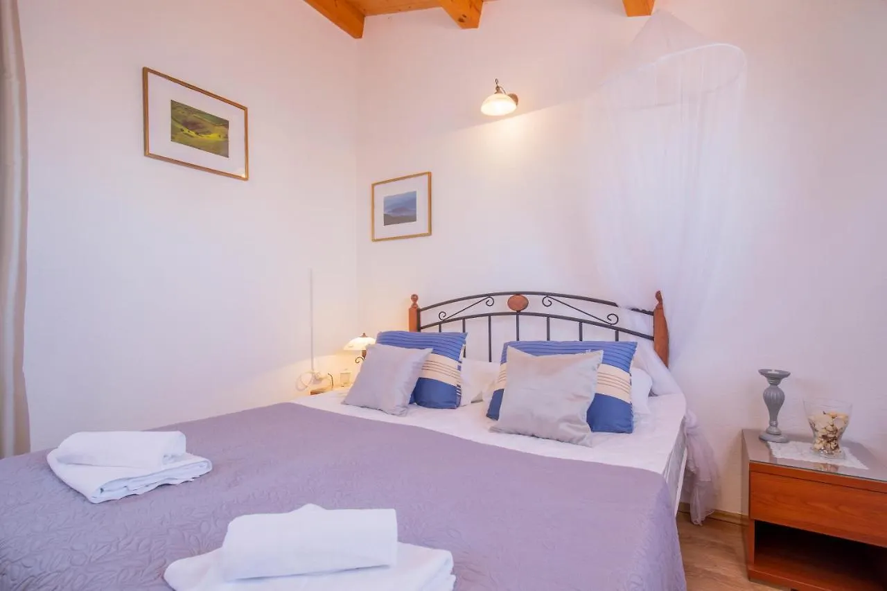 Aldo Sea View Apartment Pula